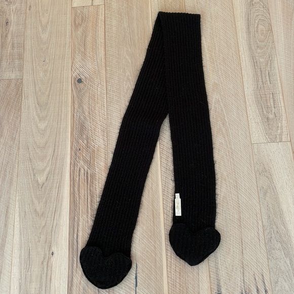 Erin Fetherston ❤️ heart scarf. - Picture 1 of 8